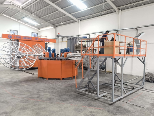 kaufen Anpassungsfähige Wasserbehälterherstellungsmaschine für die Verarbeitung von PE-Kunststoffen online manufacture